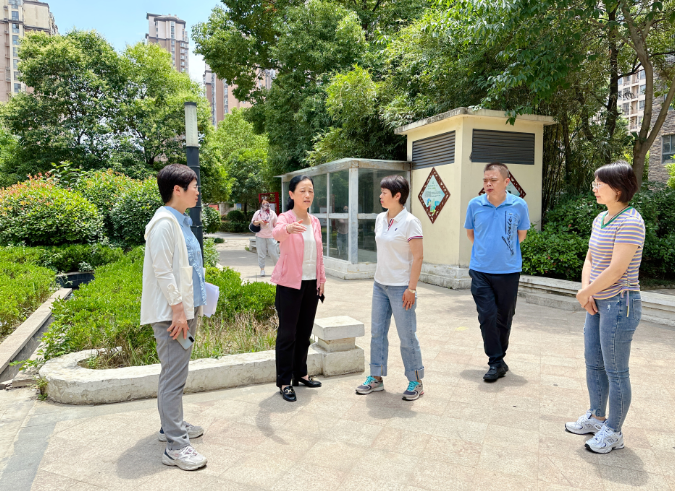 蚌山区聚焦“党建+物业”，开展“领导干部进小区，访民意、 听民声”活动