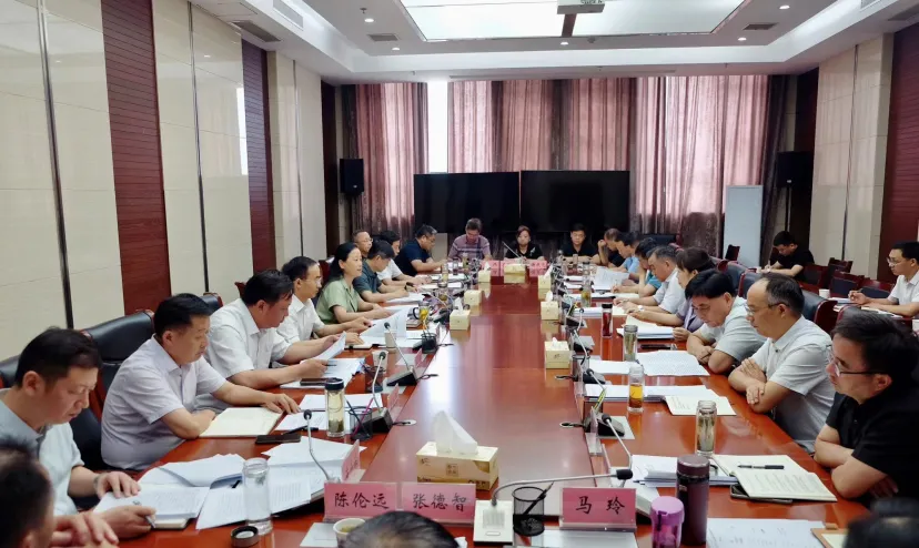 区委理论学习中心组学习（扩大）会议暨学习教育专题调度会召开